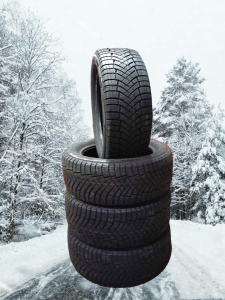 Kitkarenkaat Pirelli WINTER ICE ZERO FR